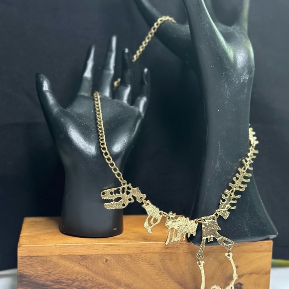 T-Rex - Picture 4 of 4